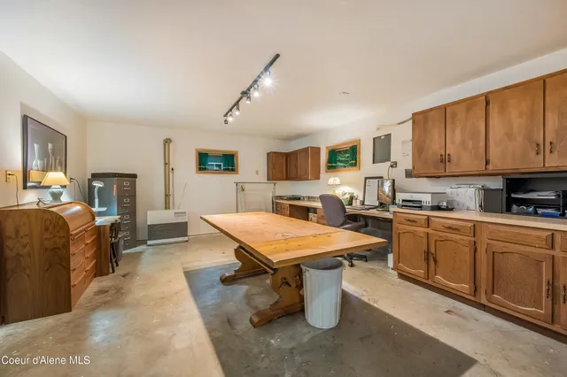 $750,000 | 521 Shady Pines Loop, Priest Lake, ID 83856