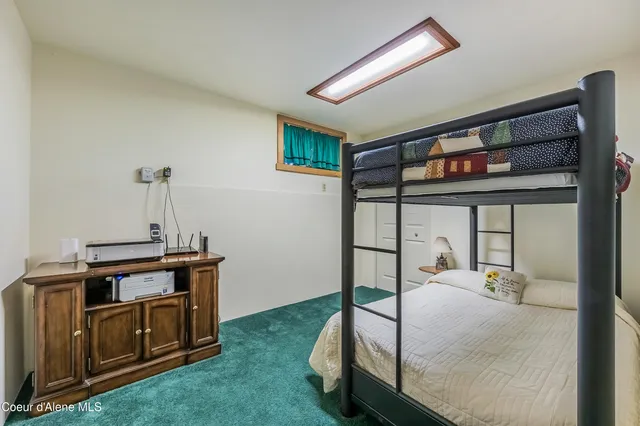 $750,000 | 521 Shady Pines Loop, Priest Lake, ID 83856