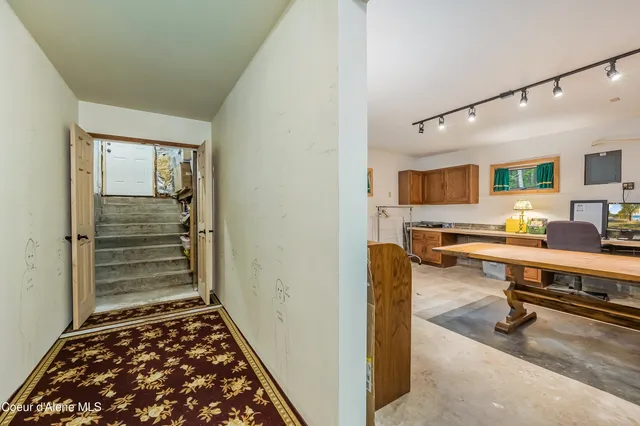 $750,000 | 521 Shady Pines Loop, Priest Lake, ID 83856