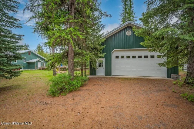 $750,000 | 521 Shady Pines Loop, Priest Lake, ID 83856