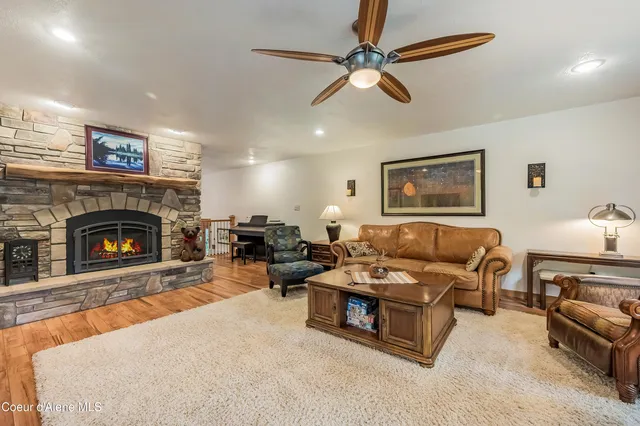 $750,000 | 521 Shady Pines Loop, Priest Lake, ID 83856