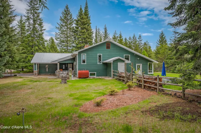 $750,000 | 521 Shady Pines Loop, Priest Lake, ID 83856