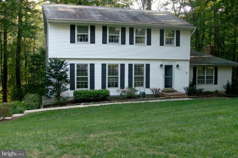 1632 Comanche Road Arnold, MD 21012 - Photo 1 of 21 Exterior (Main)