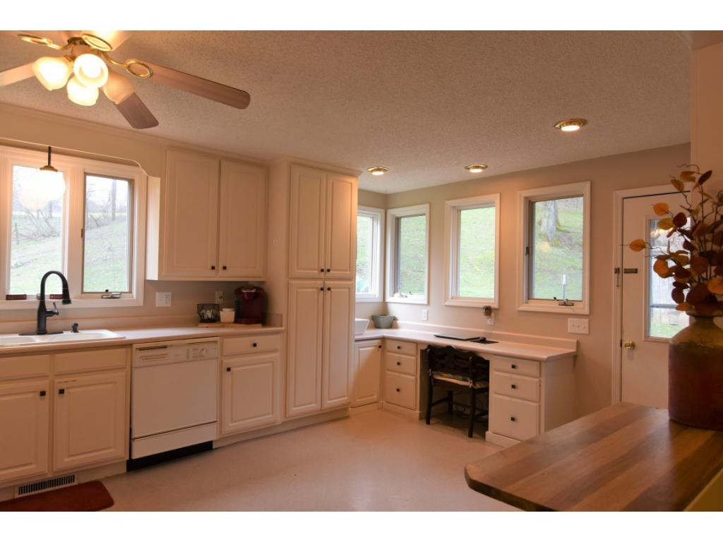 257 Muddy Branch Road Elizabethton, TN 37643 - Photo 10 of 36 Kitchen with lots of Windows