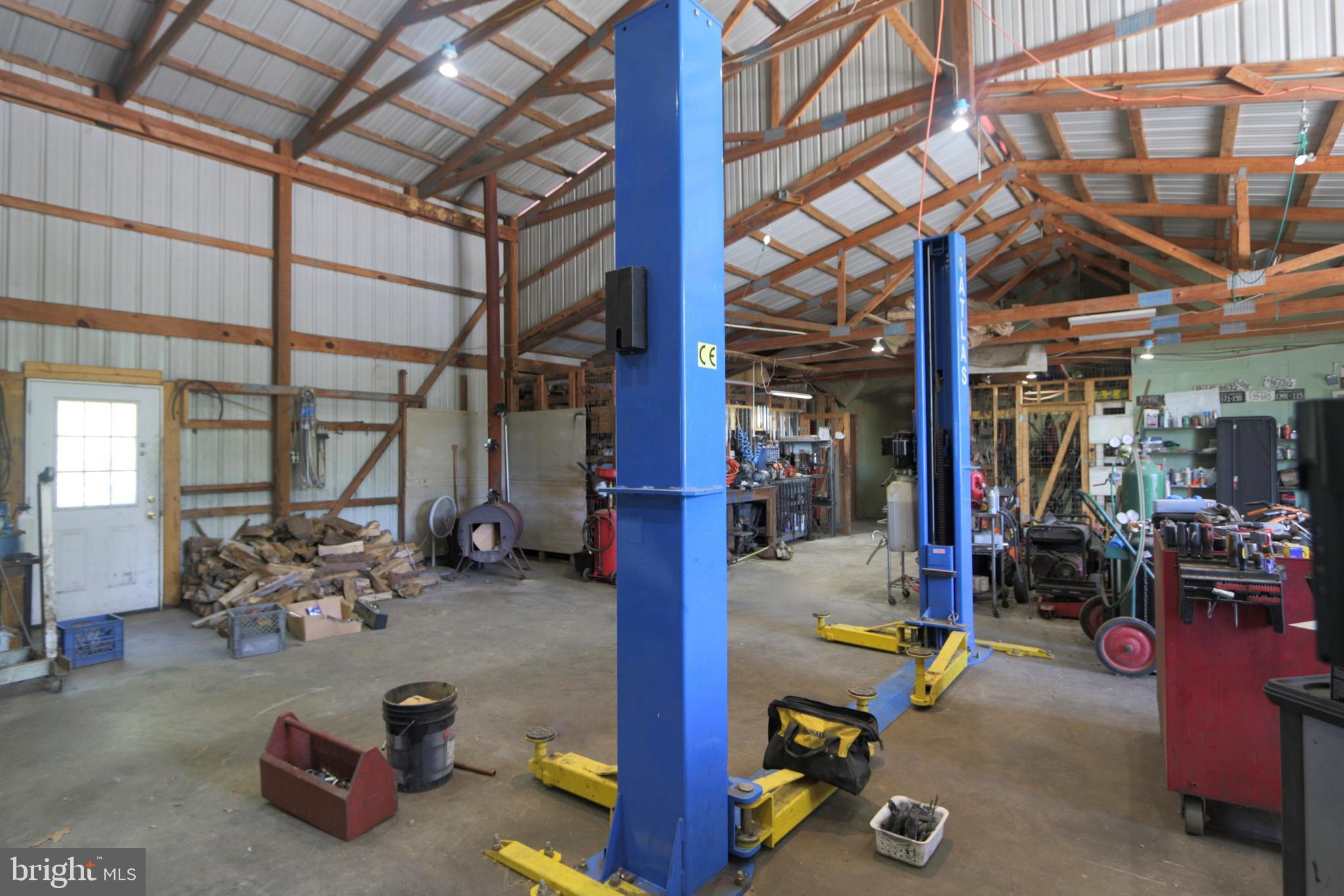 41 Wood Landing Road Fredericksburg, VA 22405 - Photo 46 of 54 a room with gym equipment
