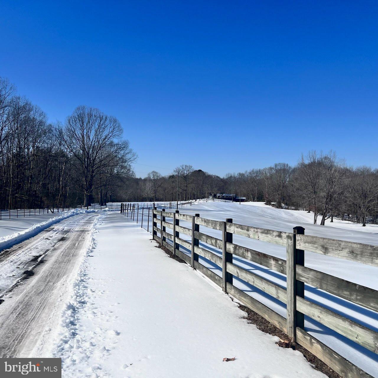 41 Wood Landing Road Fredericksburg, VA 22405 - Photo 9 of 54 a view of a yard with wooden fence