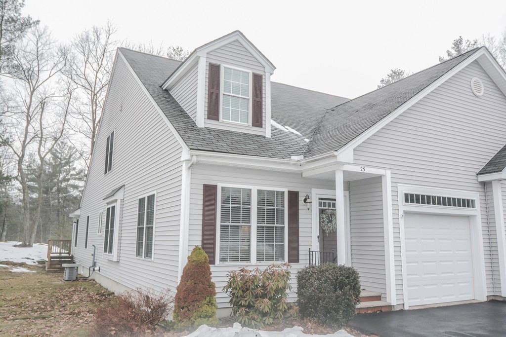 29 Hadleigh Road, Unit 29 Windham, NH 03087 - Photo 1 of 30