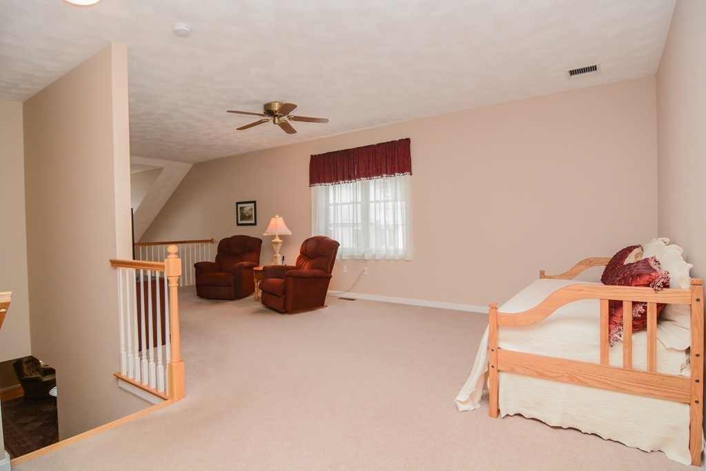 29 Hadleigh Road, Unit 29 Windham, NH 03087 - Photo 18 of 30