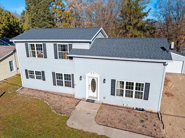 $300,000 | 508 Waupaca Street, Fremont, WI 54940