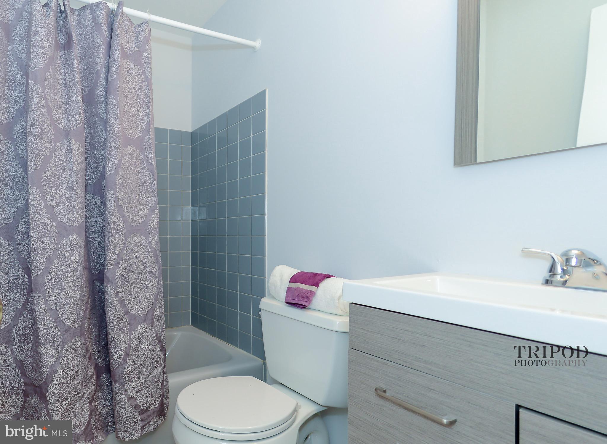 1113 Edgely Road Bristol, PA 19007 - Photo 11 of 37 Gallery Image 11