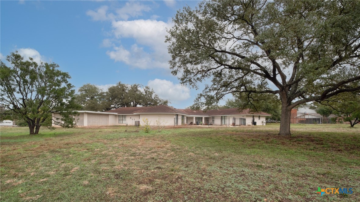 609 Rudeloff Road Seguin, TX 78155 - Photo 5 of 45