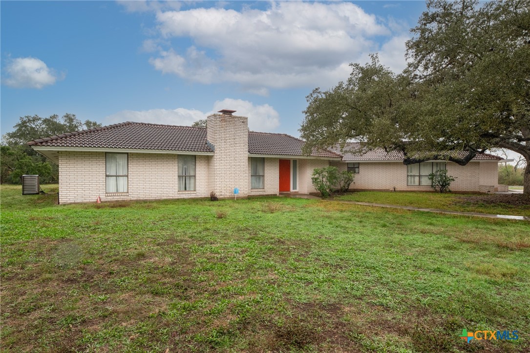 609 Rudeloff Road Seguin, TX 78155 - Photo 7 of 45