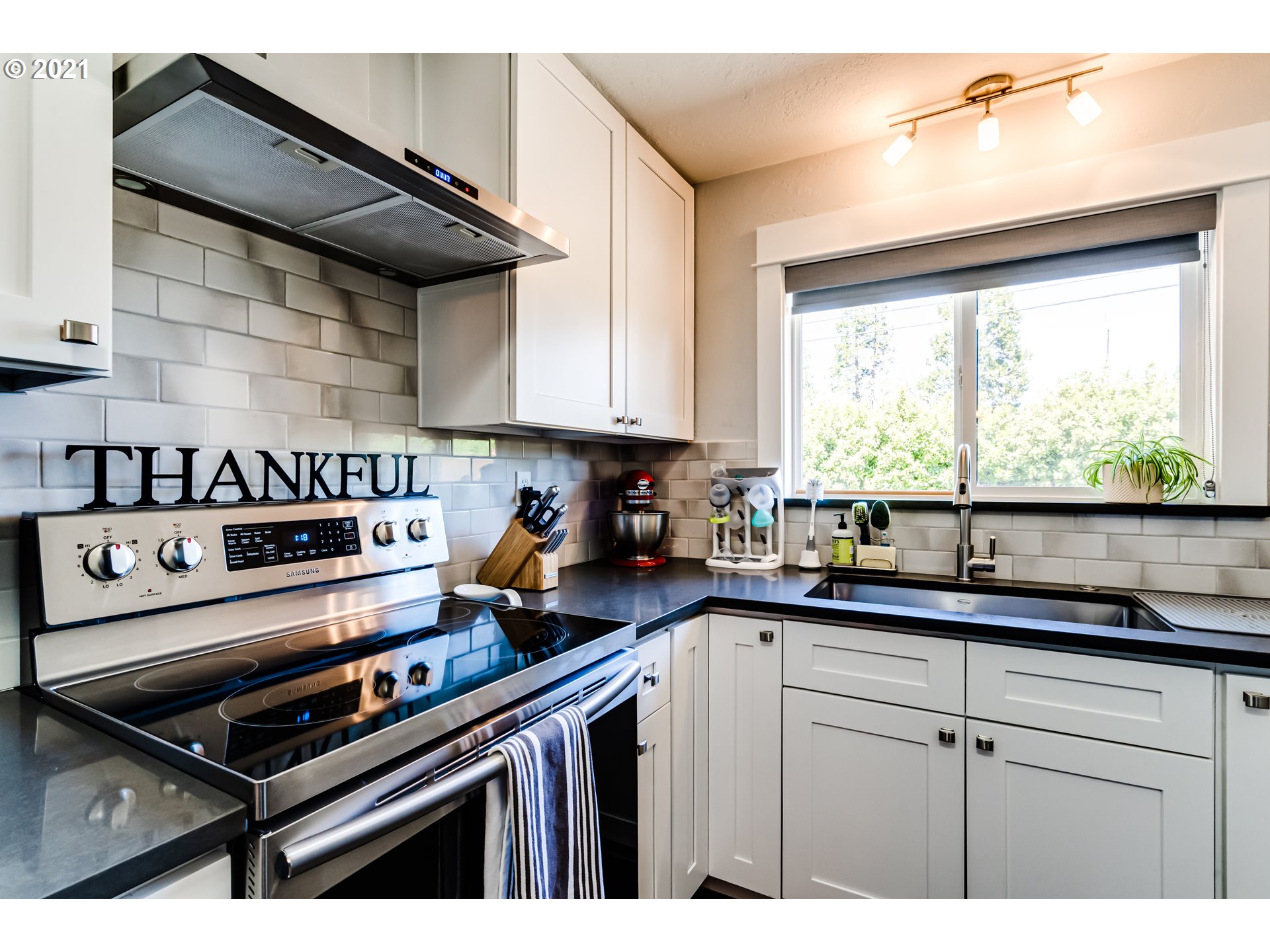 1190 Quinalt Street Springfield, OR 97477 - Photo 17 of 29