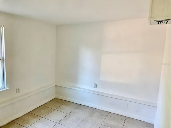 $1,550 | 2038 19th Avenue West, Bradenton, FL 34205