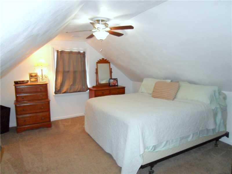 5227 Verona Road Verona, PA 15147 - Photo 10 of 24 Master Bedroom. The master bedroom is on the upper level and measures 15x13.