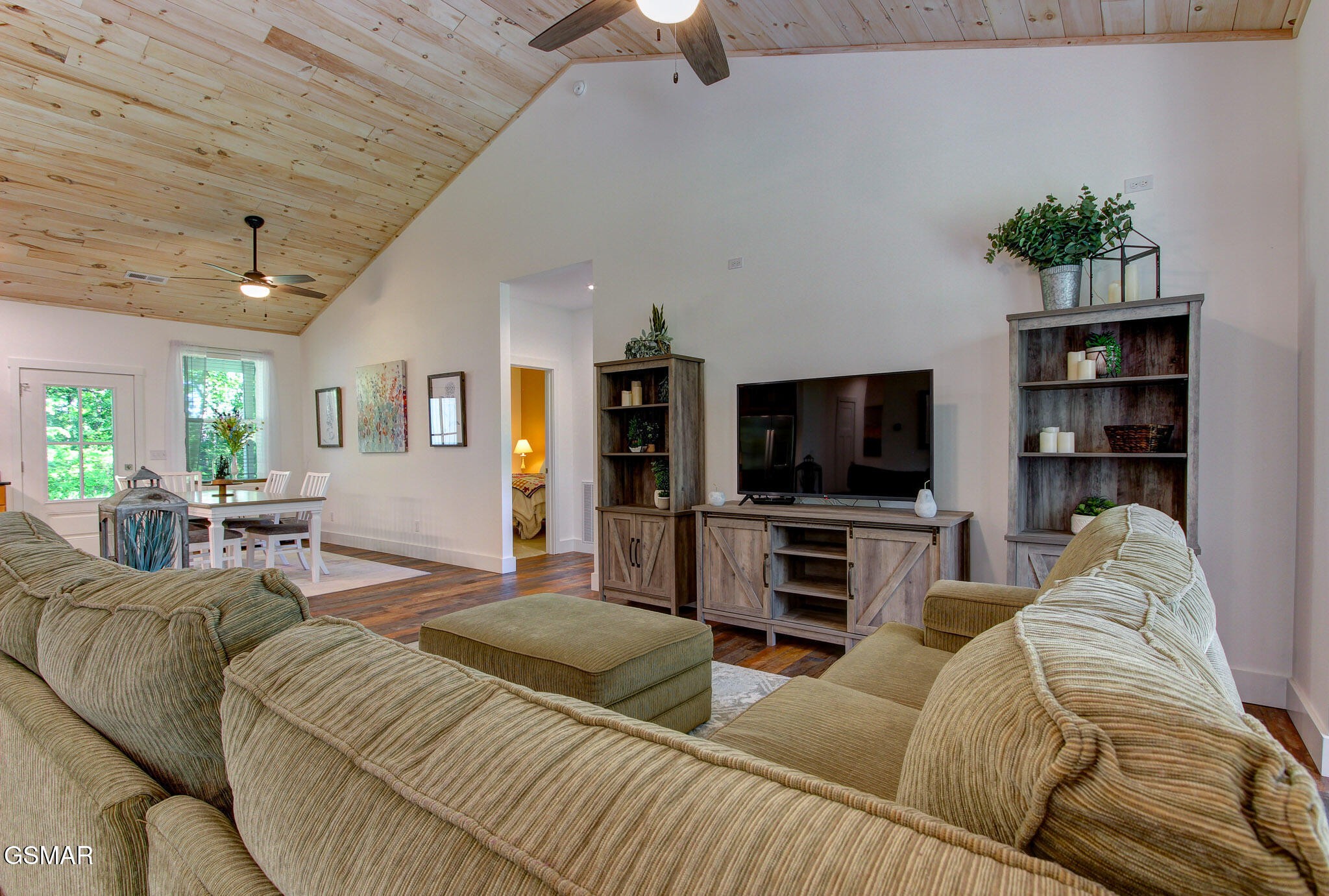 3882 Thomas Cross Road Sevierville, TN 37876 - Photo 5 of 80 Gallery Image 5
