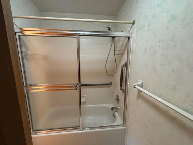 $174,900 | 7614 York Avenue South, Unit 3117, Edina, MN 55435