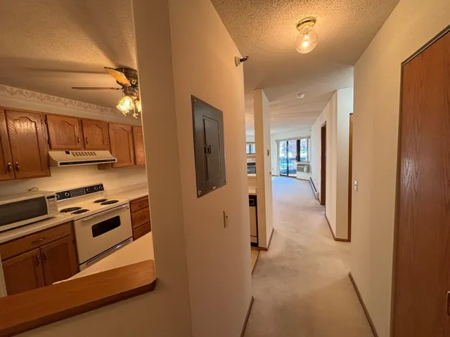 $174,900 | 7614 York Avenue South, Unit 3117, Edina, MN 55435