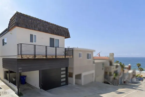 $3,950 | 214 42nd Street, Manhattan Beach, CA 90266