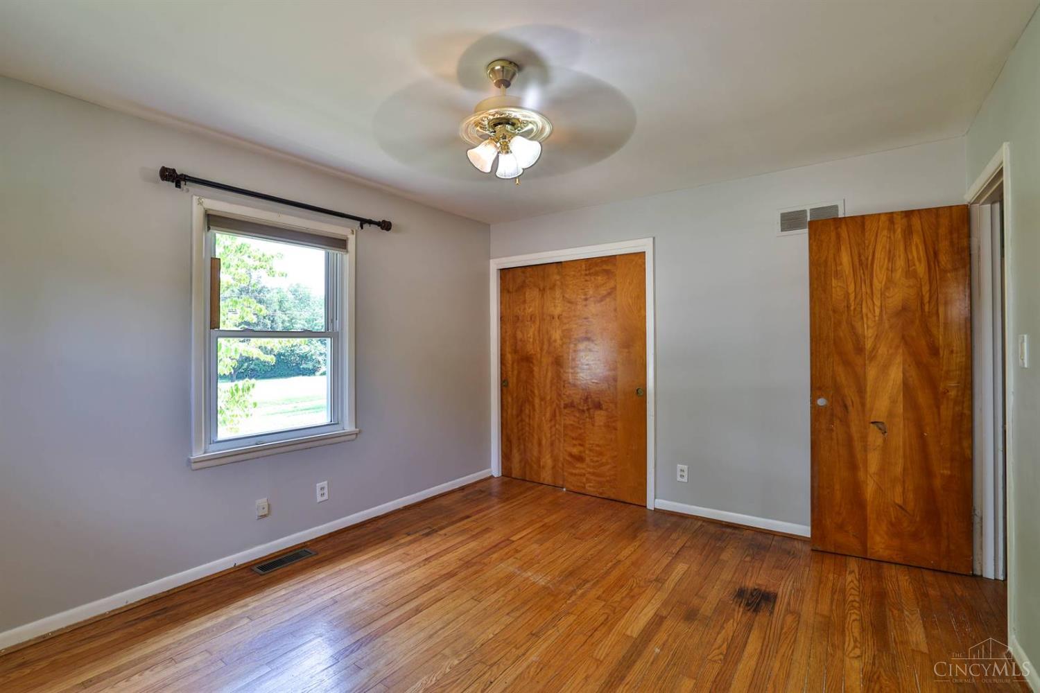 8747 Cheviot Road Cincinnati, OH 45251 - Photo 14 of 28