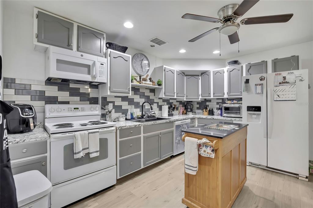 10185 Carrin Road Spring Hill, FL 34608 - Photo 12 of 37