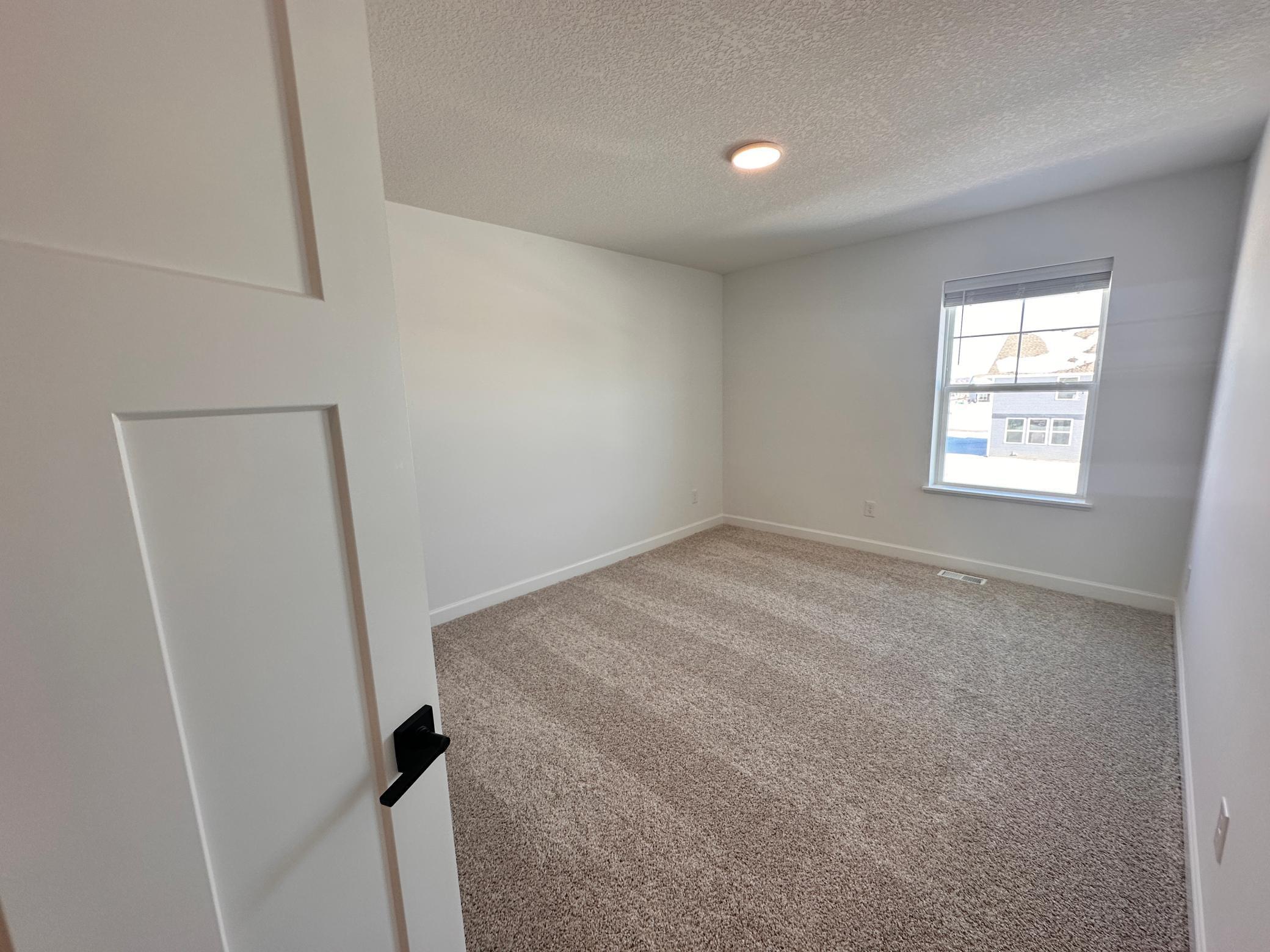 5279 Long Pointe Pass St. Paul, MN 55129 - Photo 12 of 14