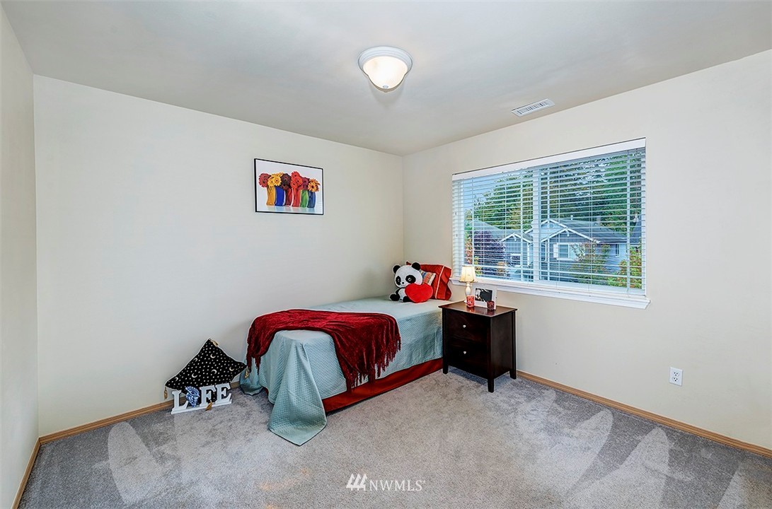 9032 228th Way Northeast Redmond, WA 98053 - Photo 12 of 17