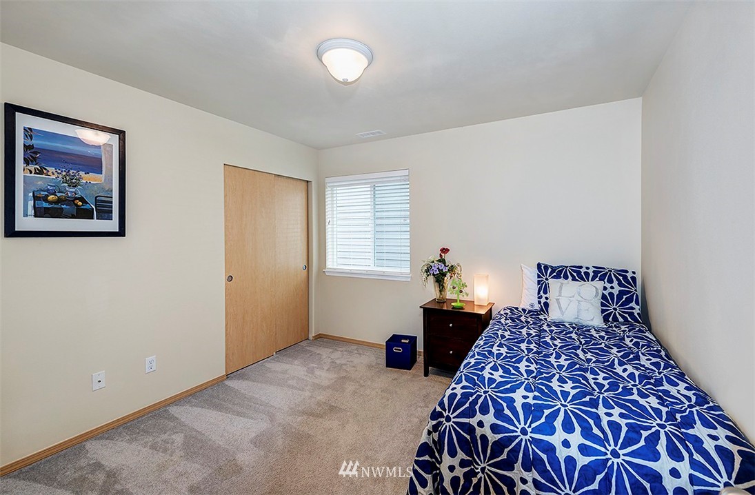 9032 228th Way Northeast Redmond, WA 98053 - Photo 13 of 17