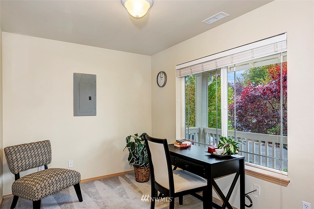 9032 228th Way Northeast Redmond, WA 98053 - Photo 8 of 17