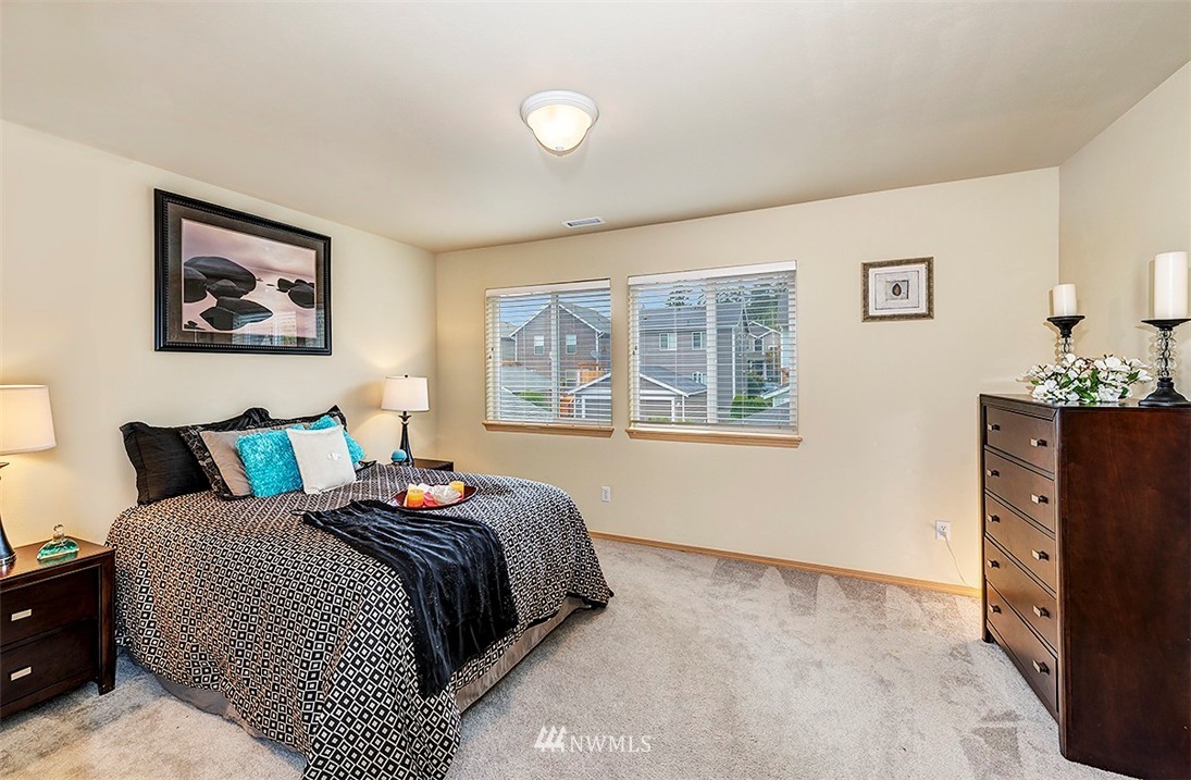 9032 228th Way Northeast Redmond, WA 98053 - Photo 10 of 17