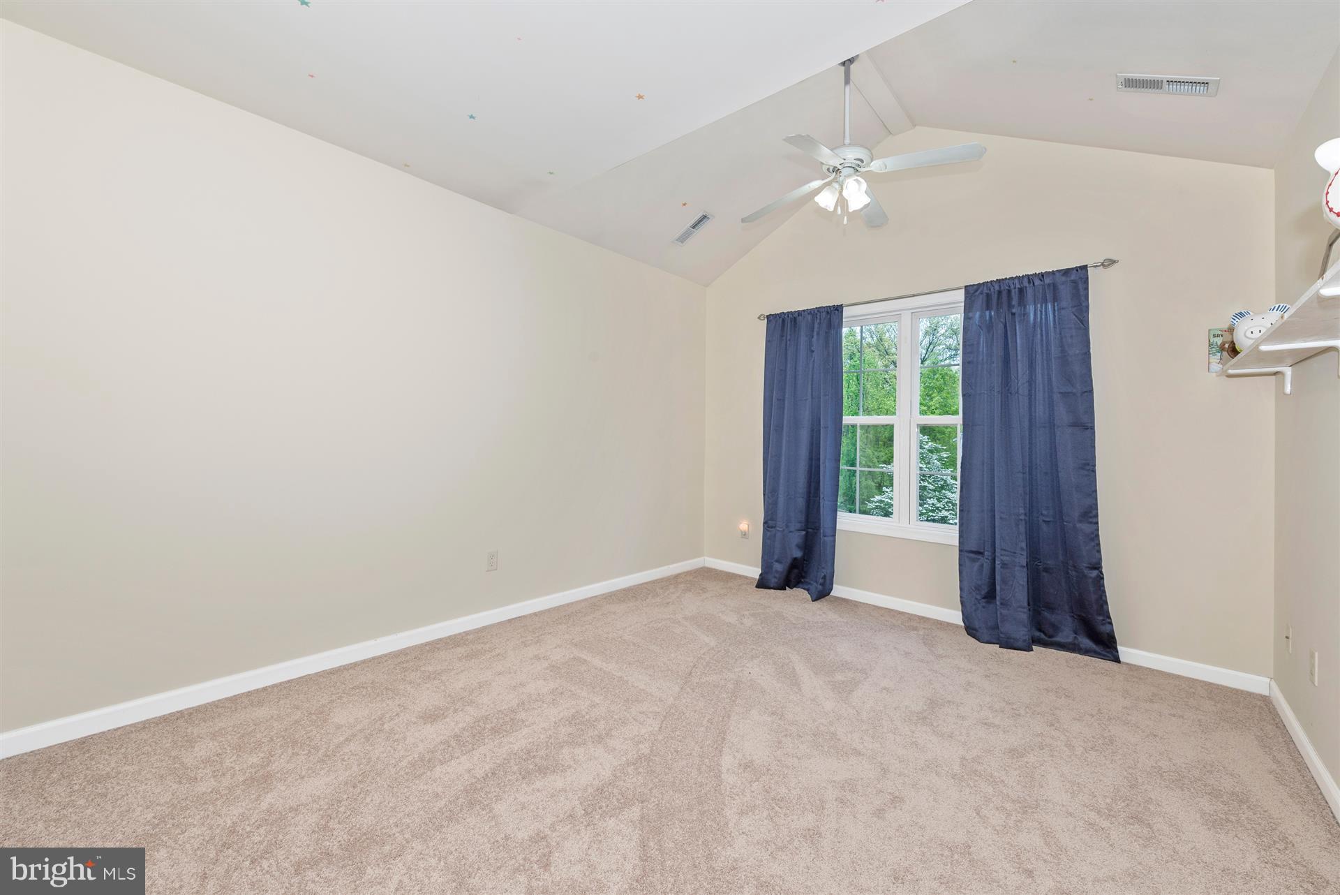 11217 Coppermine Road Woodsboro, MD 21798 - Photo 19 of 30 Upper Level Third Bedroom