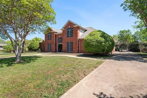 $1,190,000 | 813 Saratoga Drive, Southlake, TX 76092