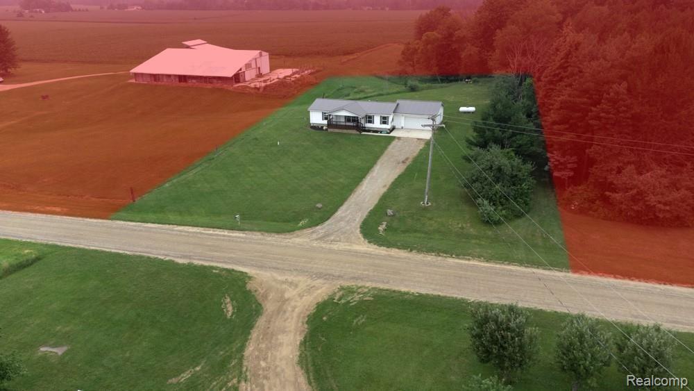 4715 Wheatland Road Snover, MI 48472 - Photo 7 of 28 4715 Wheatland-0018prop.jpg