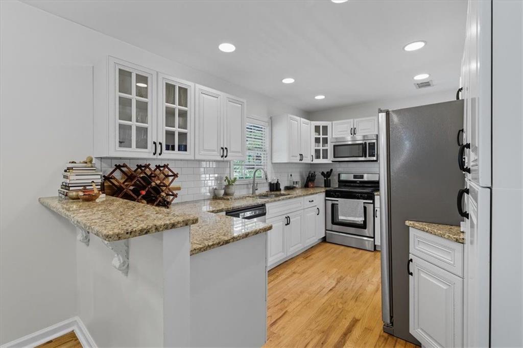 2238 Ridgedale Road Northeast Atlanta, GA 30317 - Photo 13 of 59