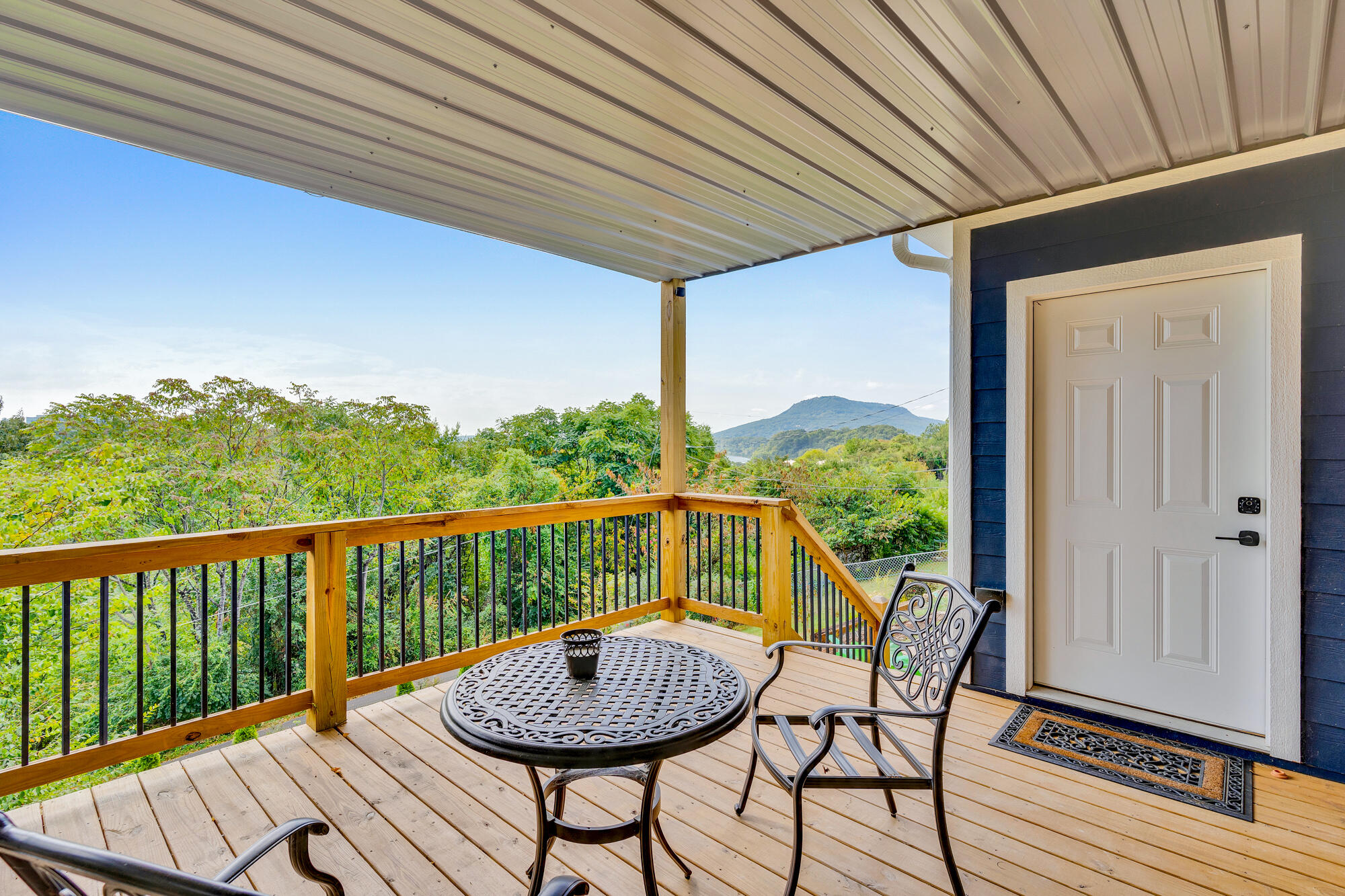 232 Vantage Point, Unit 2 Chattanooga, TN 37405 - Photo 9 of 13 232-Vantage-Pt-MLS-Photos-57