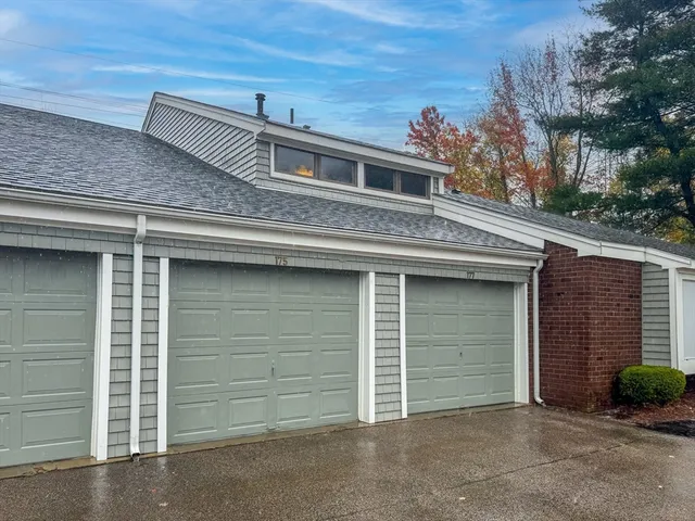 $409,000 | 175 Greenbrook Drive, Unit 175, Stoughton, MA 02072