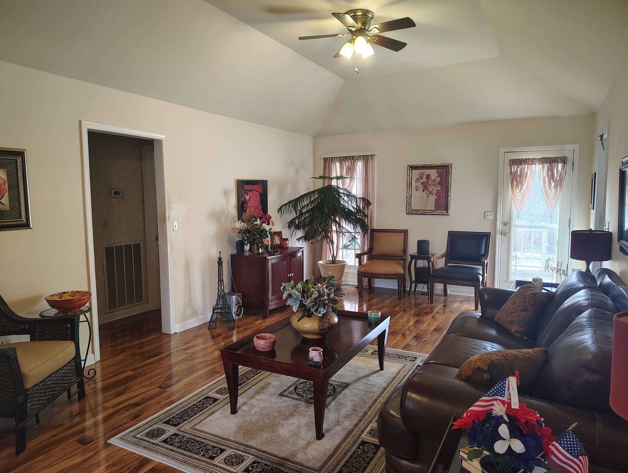 29 Bluebird Lane Lafayette, TN 37083 - Photo 7 of 17 a living room with furniture and a wooden floor