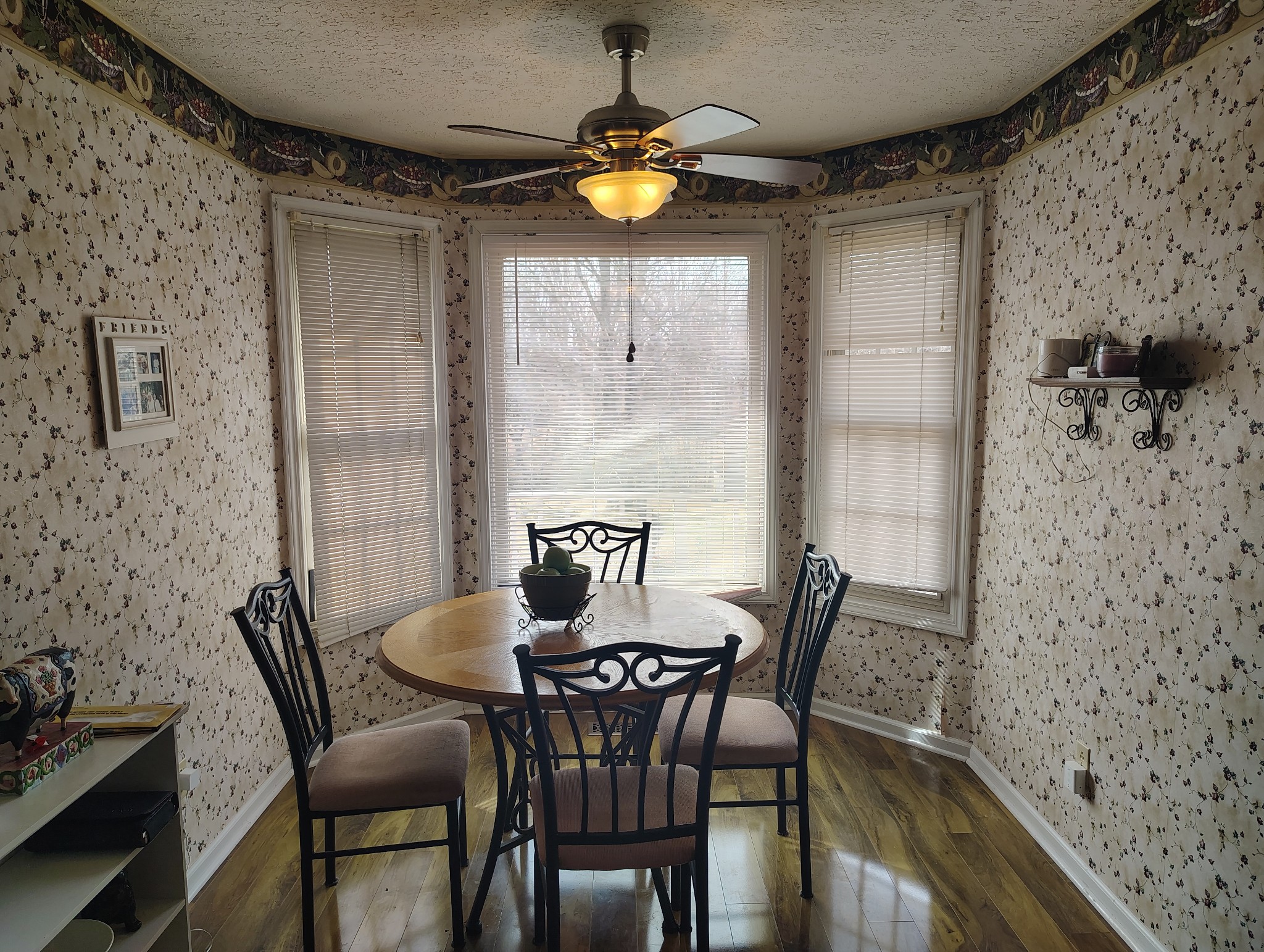 29 Bluebird Lane Lafayette, TN 37083 - Photo 10 of 17 a dining room with furniture and wooden floor
