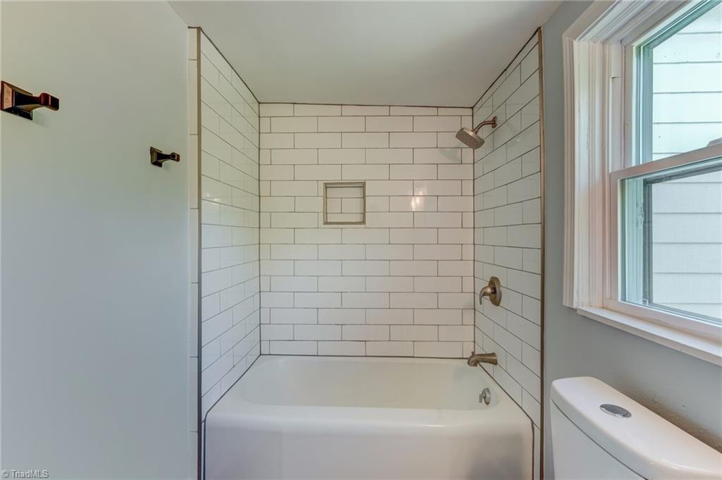 2102 Carolina Mill Road Burlington, NC 27217 - Photo 26 of 34