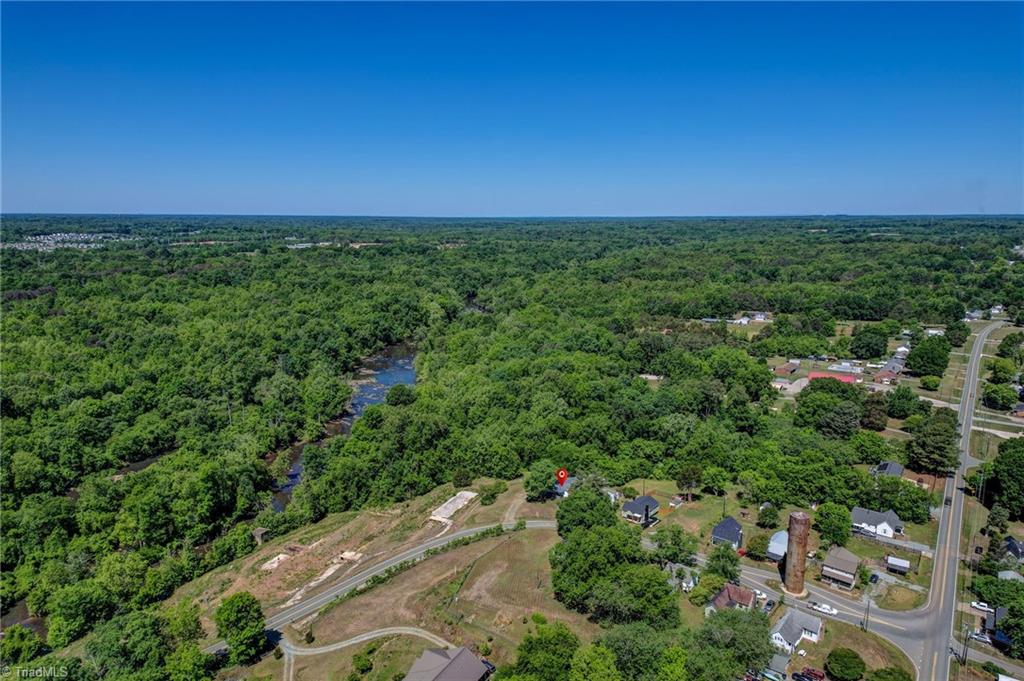 2102 Carolina Mill Road Burlington, NC 27217 - Photo 6 of 34