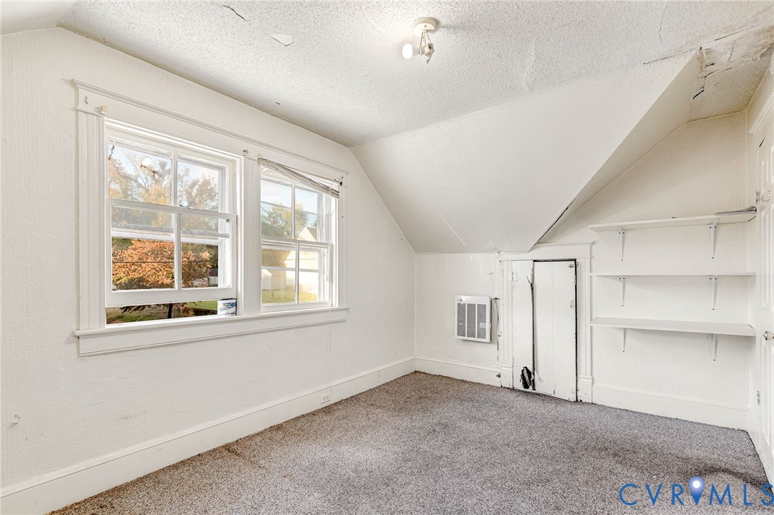 3301 Main Street Petersburg, VA 23803 - Photo 10 of 18 an empty room with windows