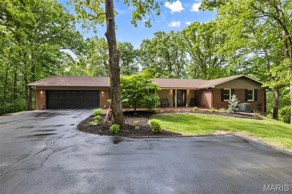 $594,900 | 11427 Westhill Drive, Festus, MO 63028
