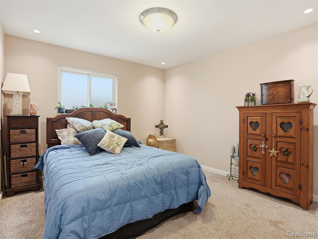 32160 South River Road Harrison Township, MI 48045 - Photo 33 of 70