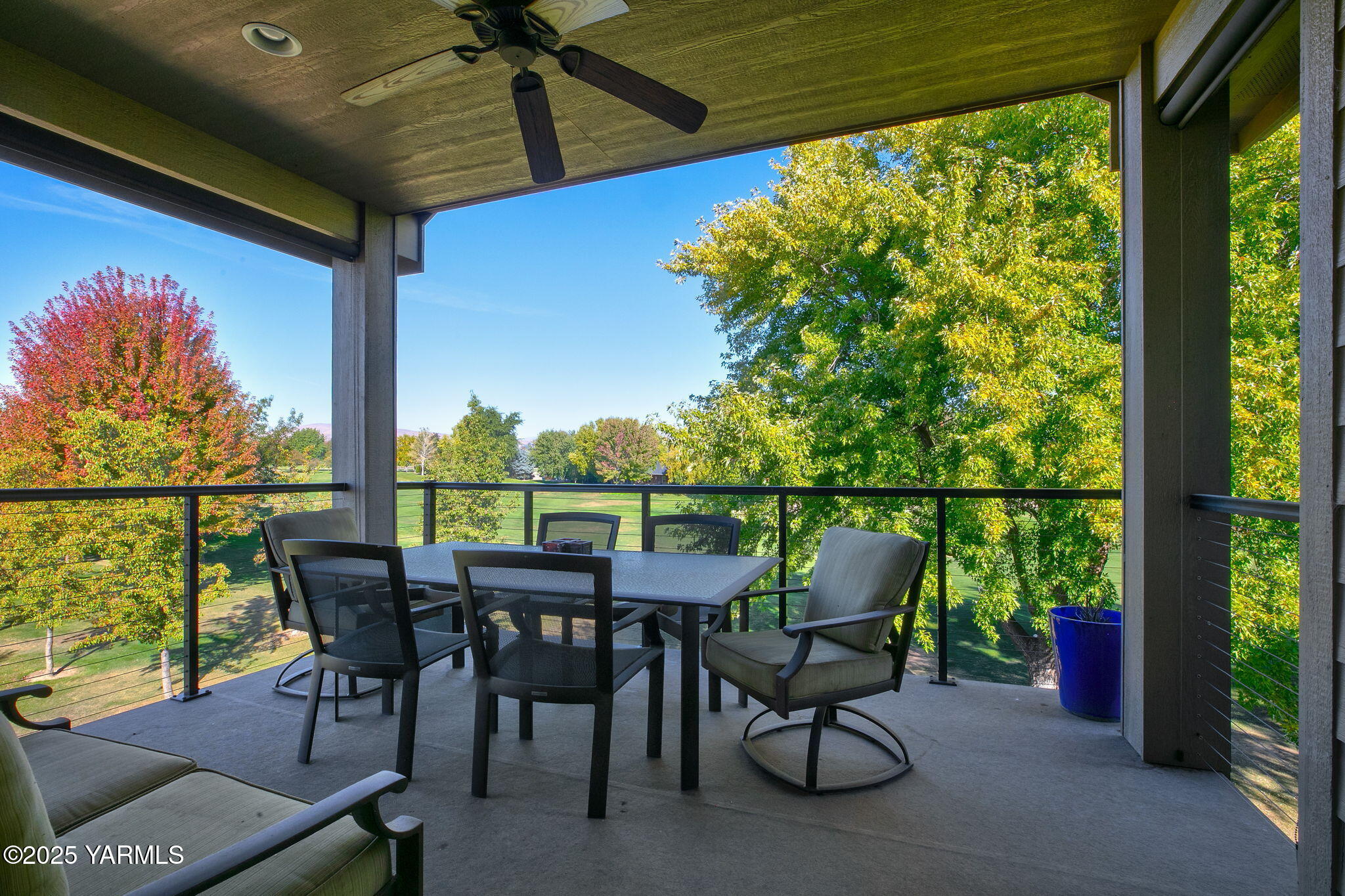 8905 Occidental Road, Unit 301A Yakima, WA 98903 - Photo 5 of 24 a balcony view with a outdoor seating space