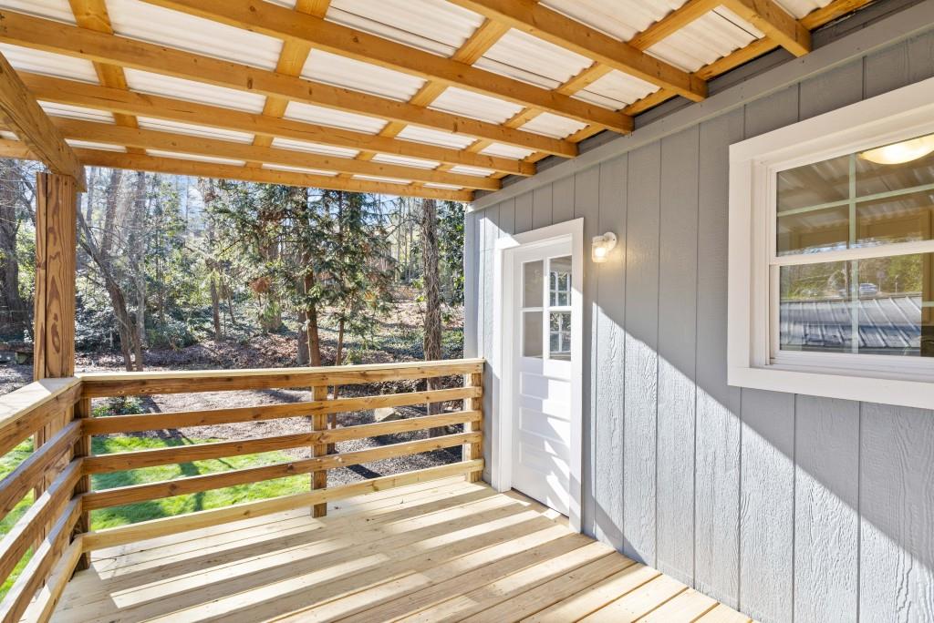 3310 East Roxboro Road Northeast Atlanta, GA 30324 - Photo 13 of 47 a view of entryway