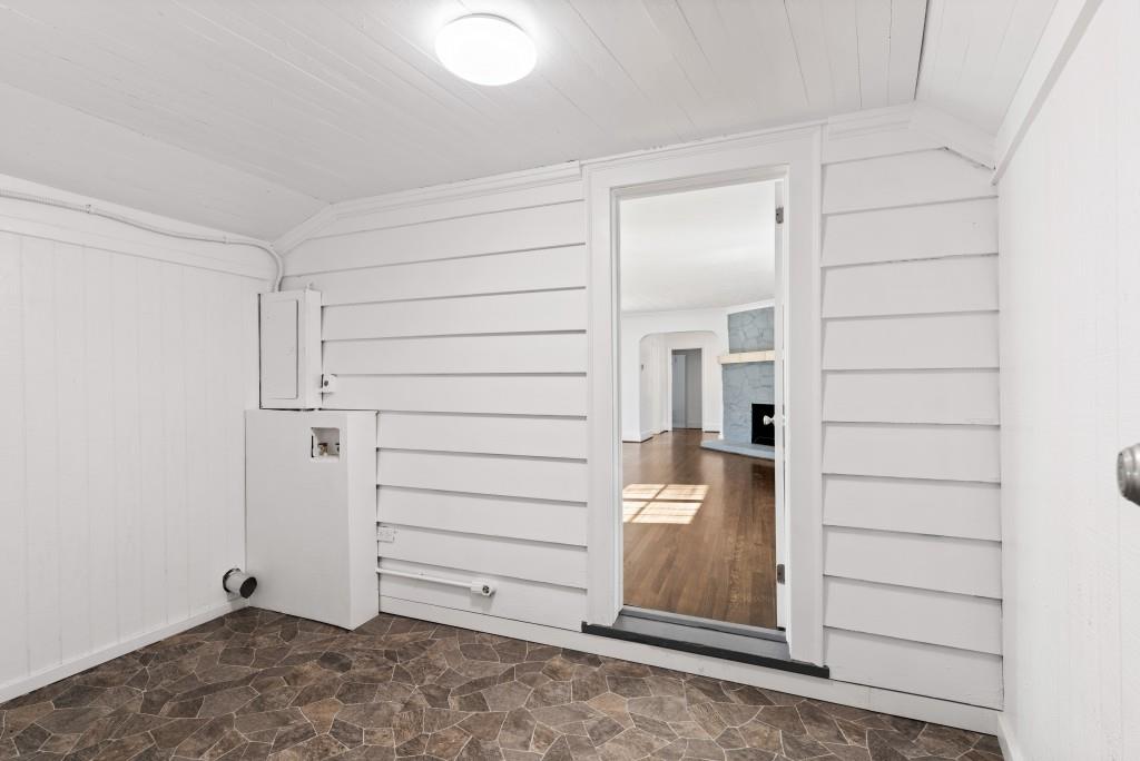 3310 East Roxboro Road Northeast Atlanta, GA 30324 - Photo 19 of 47 a view of an empty room