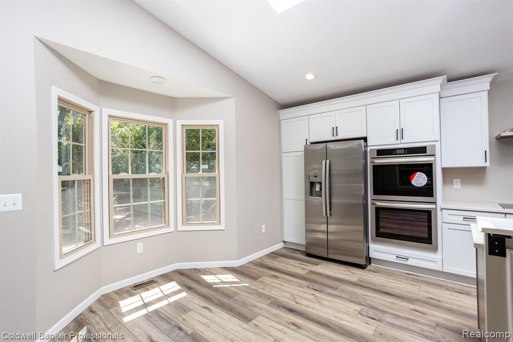 459 La Belle Road Grosse Pointe Farms, MI 48236 - Photo 9 of 29