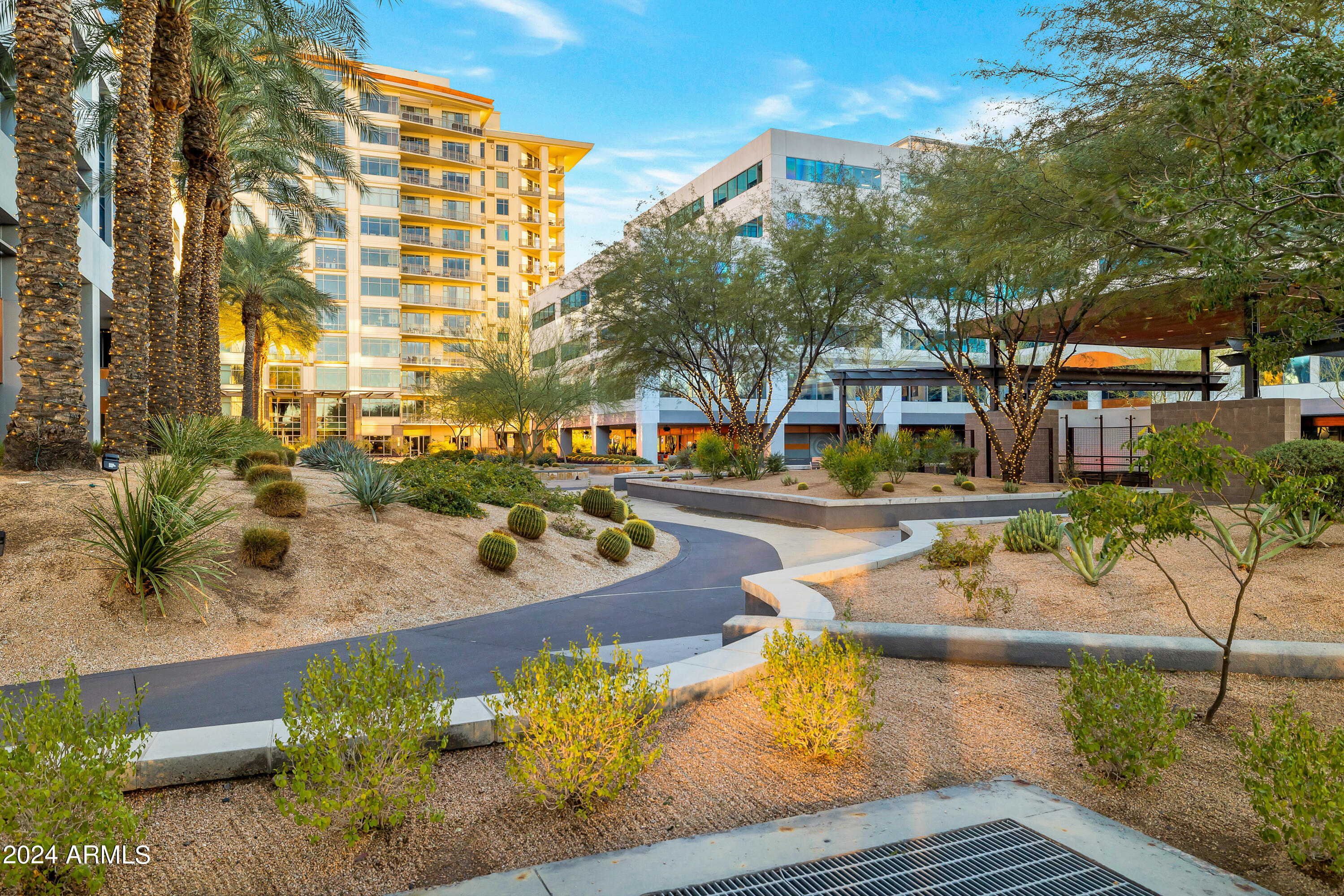 2211 East Camelback Road, Unit 705 Phoenix, AZ 85016 - Photo 2 of 45 QP--22