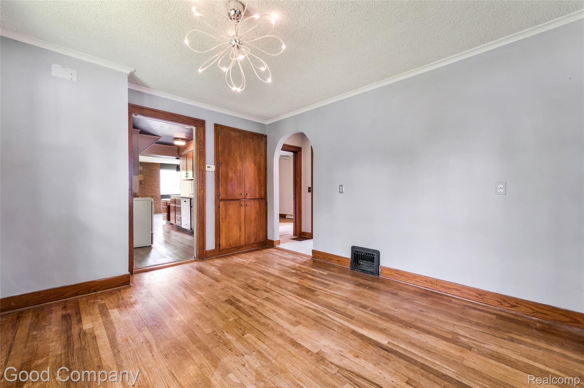 836 West Silver Lake Road Fenton, MI 48430 - Photo 4 of 61 FEN_2889.jpg