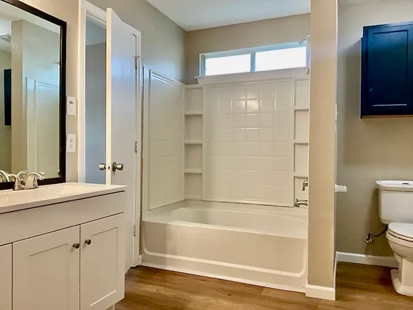 $1,895 | 325 Brown Street, Hutto, TX 78634